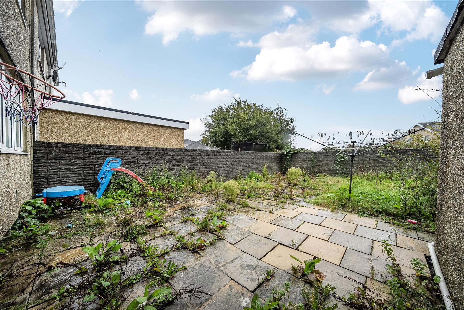 Upper Gendros Crescent, Gendros, Swansea, SA5 8DY